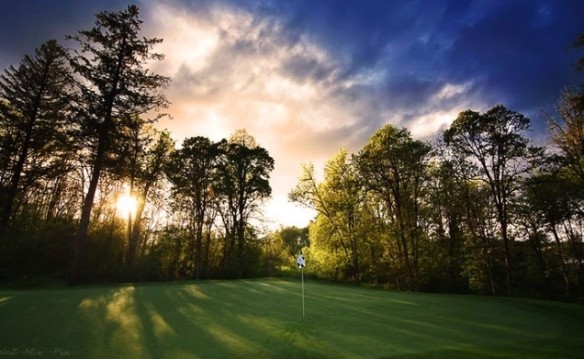 Camas Meadows - 2 or 4 Golfers