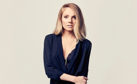 SEATTLE Danielle Bradbery at Steel Creek (KKWF Acoustic Doghouse)